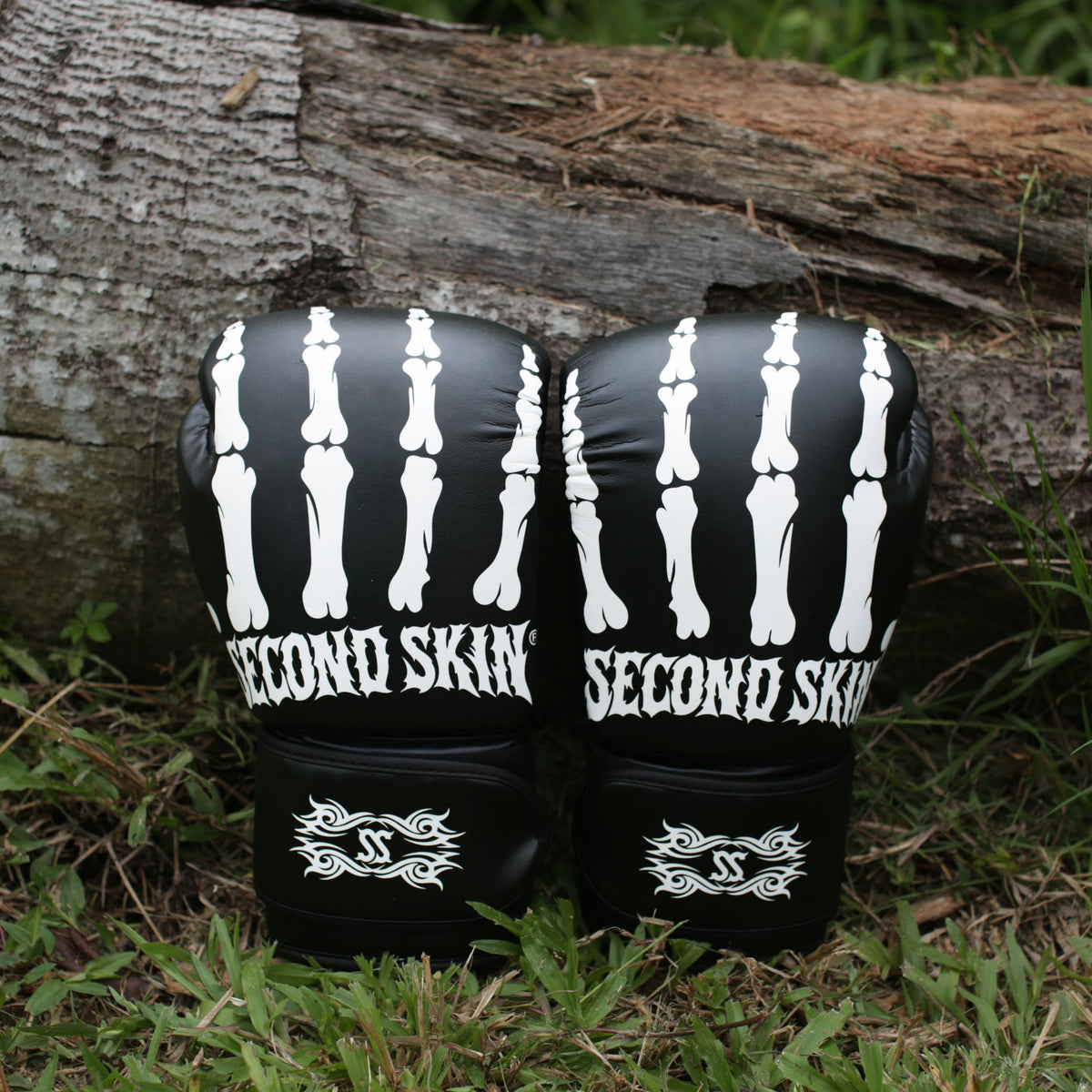 Kick Boxing Skin Muay Thai / Kickboxing Gloves - Skeleton (Inspired by the Chimbu tribe ...